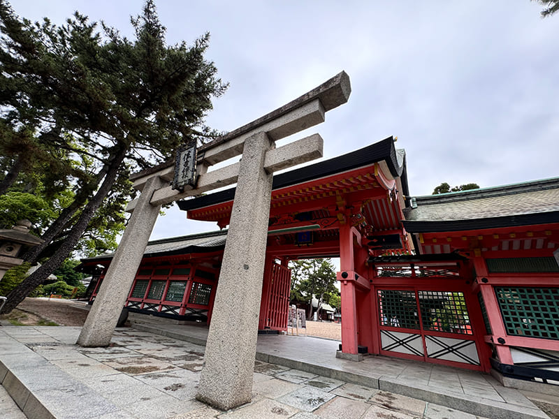 幸寿門前の鳥居