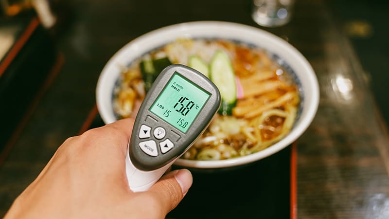 栄屋本店　冷やしラーメン